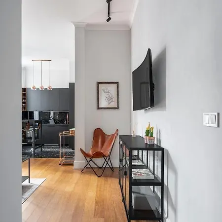New High-end 2br With Parking * Sofía