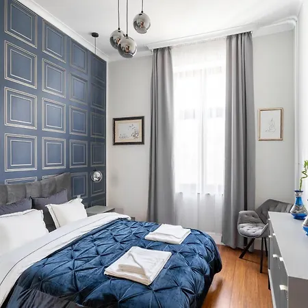 Apartment New High-end 2br With Parking *